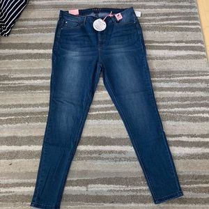 Appeal essential skinny jean